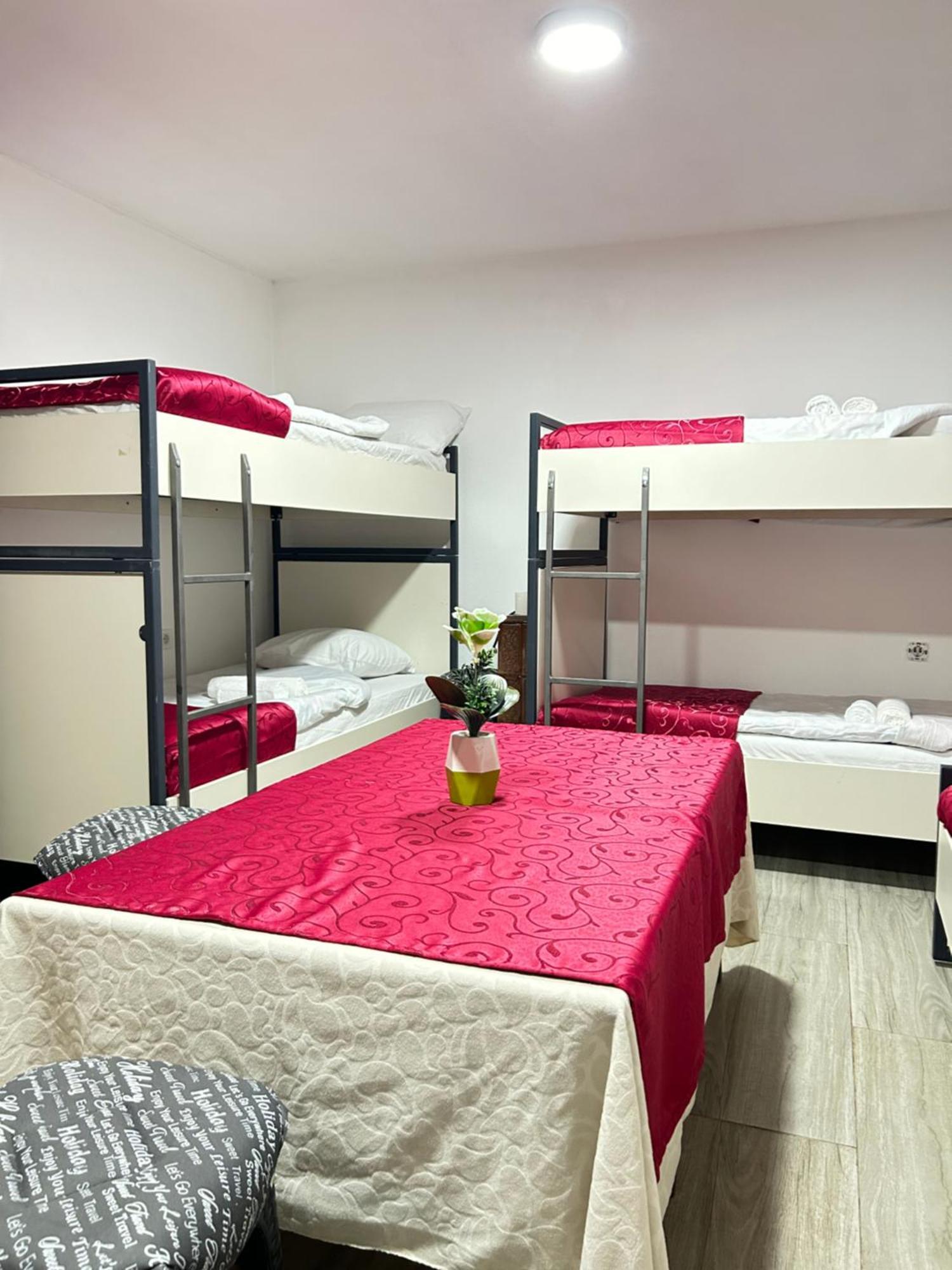 Sneza Vandrarhem Podgorica Exteriör bild